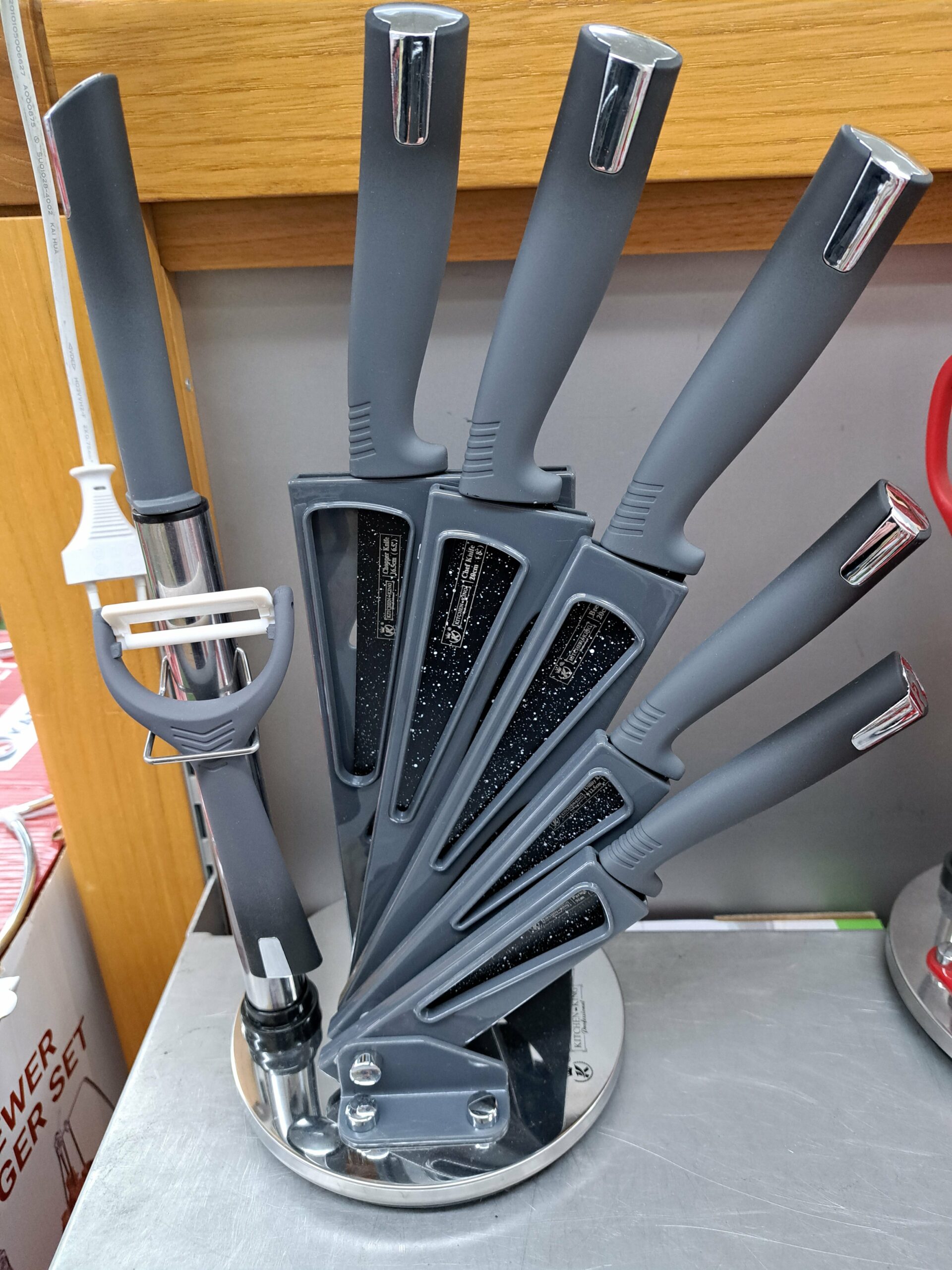 Socle gris plastique