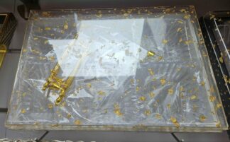 Plateau en bois avec poignet + 6 ramequin blanc