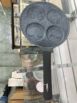 Pancake Pan 4 Trou Smiley