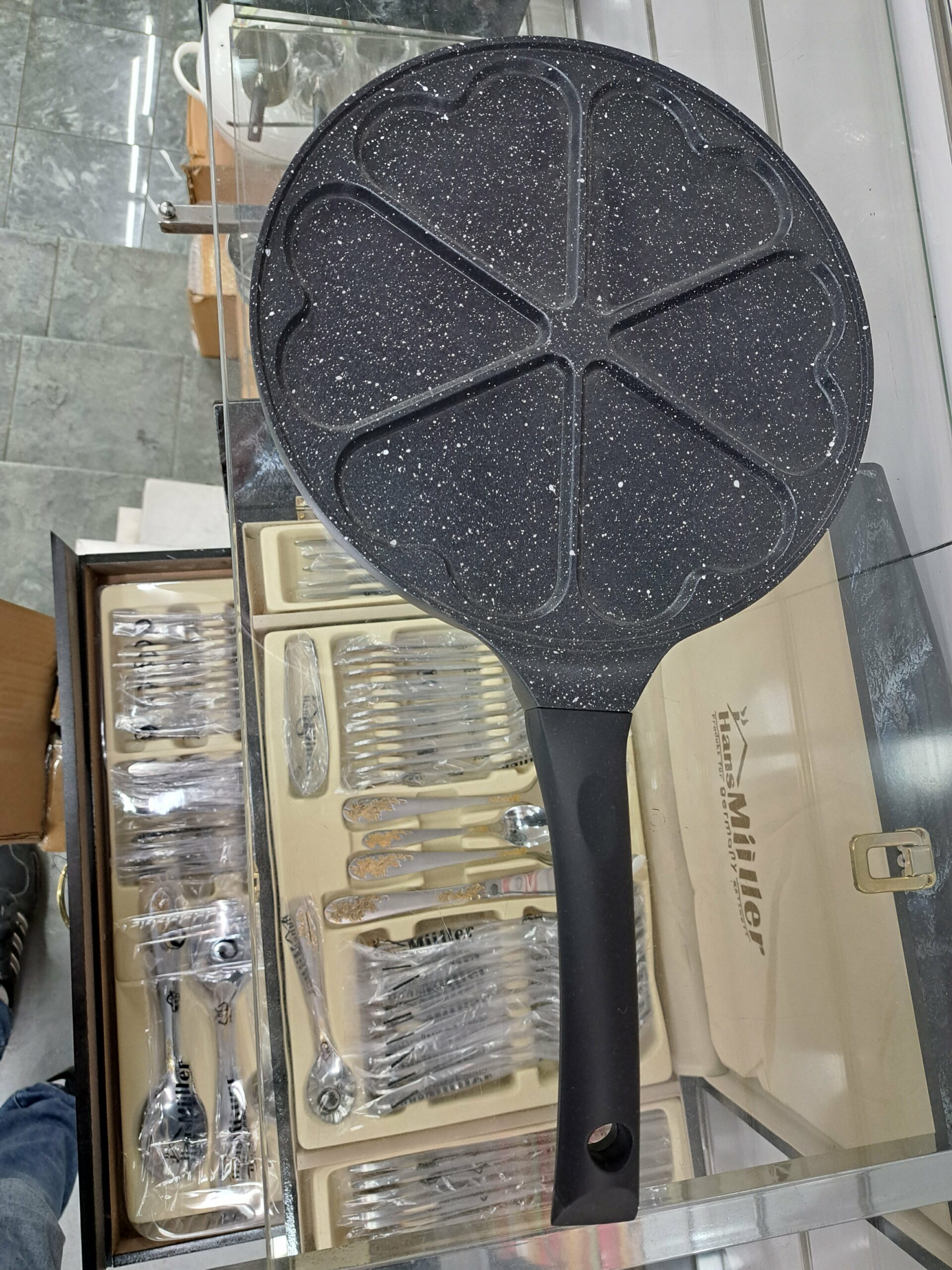 Pancake Pan 6 Trous en Coeur