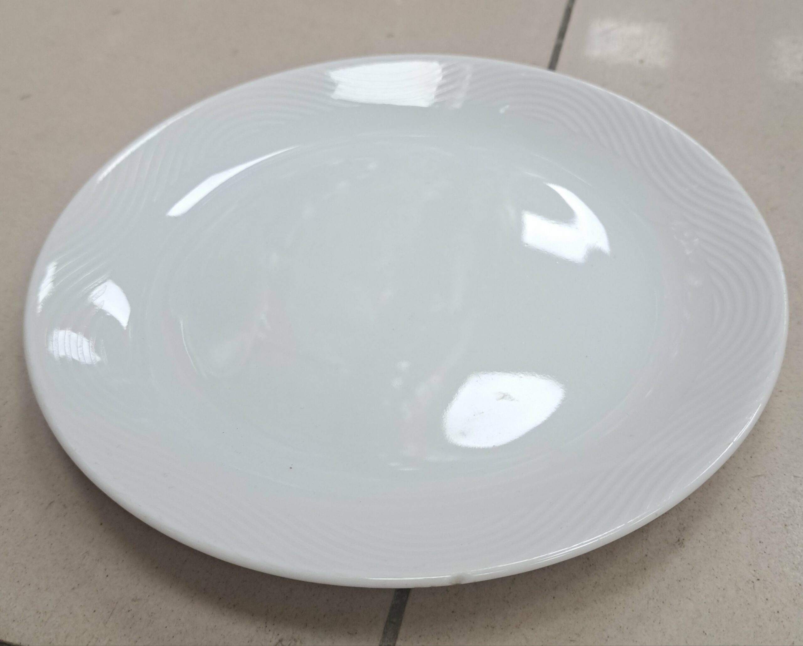 Assiette Moyenne en Porcelaine