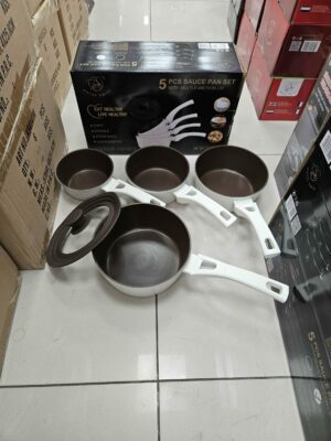 Casserolles 4 Pièces + 1 Couvercle Adaptatif- Beige