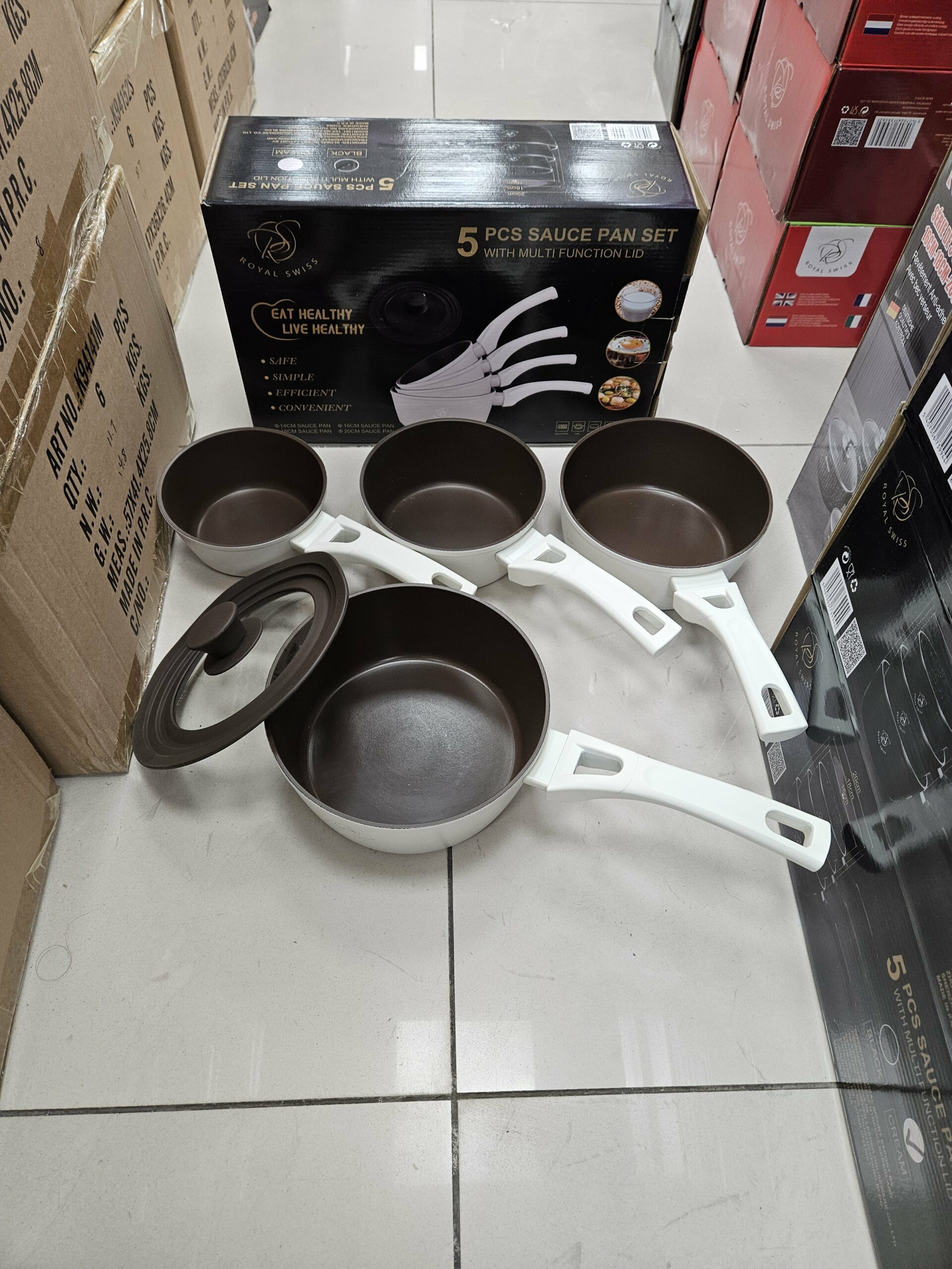 Casserolles 4 Pièces + 1 Couvercle Adaptatif- Beige