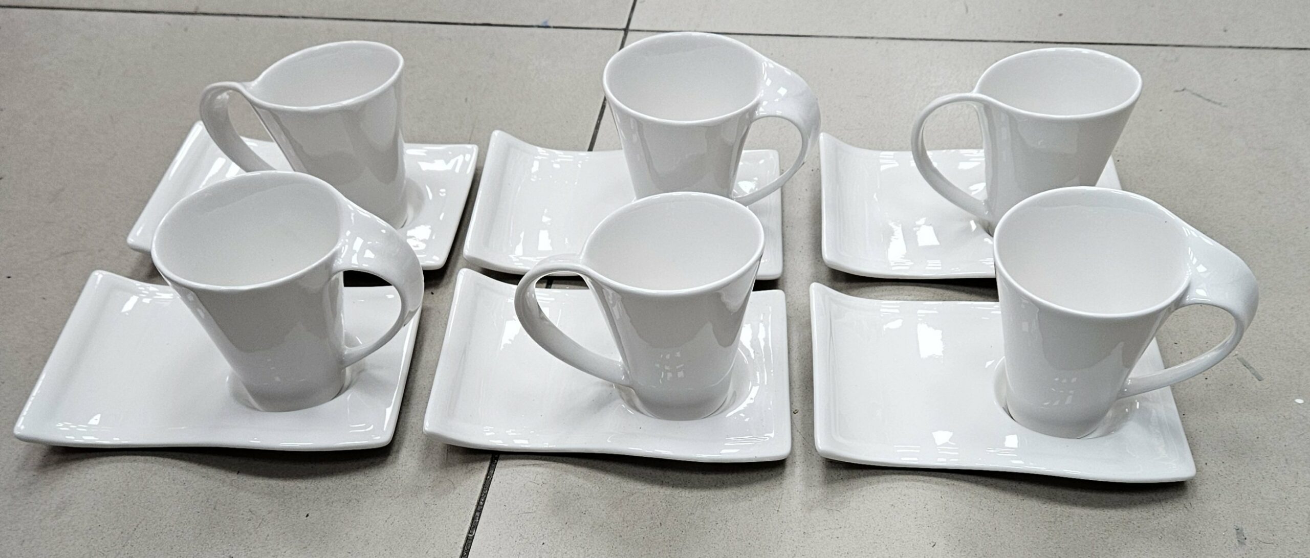 Service à café + dessous de tasse de présentation - Grande Tasse - YS-T24