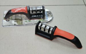 Aiguiseur de couteaux - Plastique