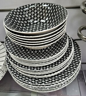 Service en porcelaine 24pcs Noir