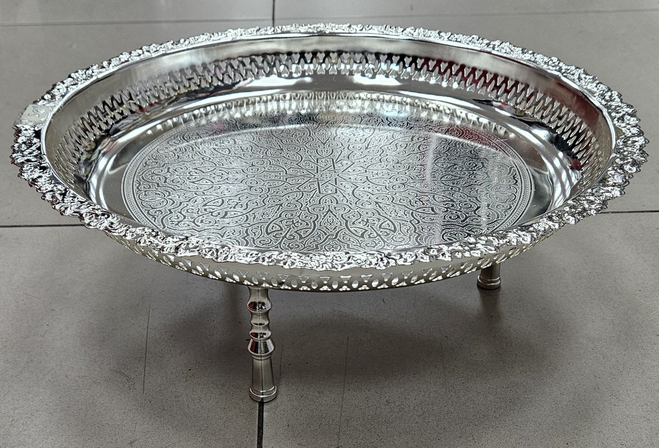 Plateau avec pied 38cm Silver - YS-W05