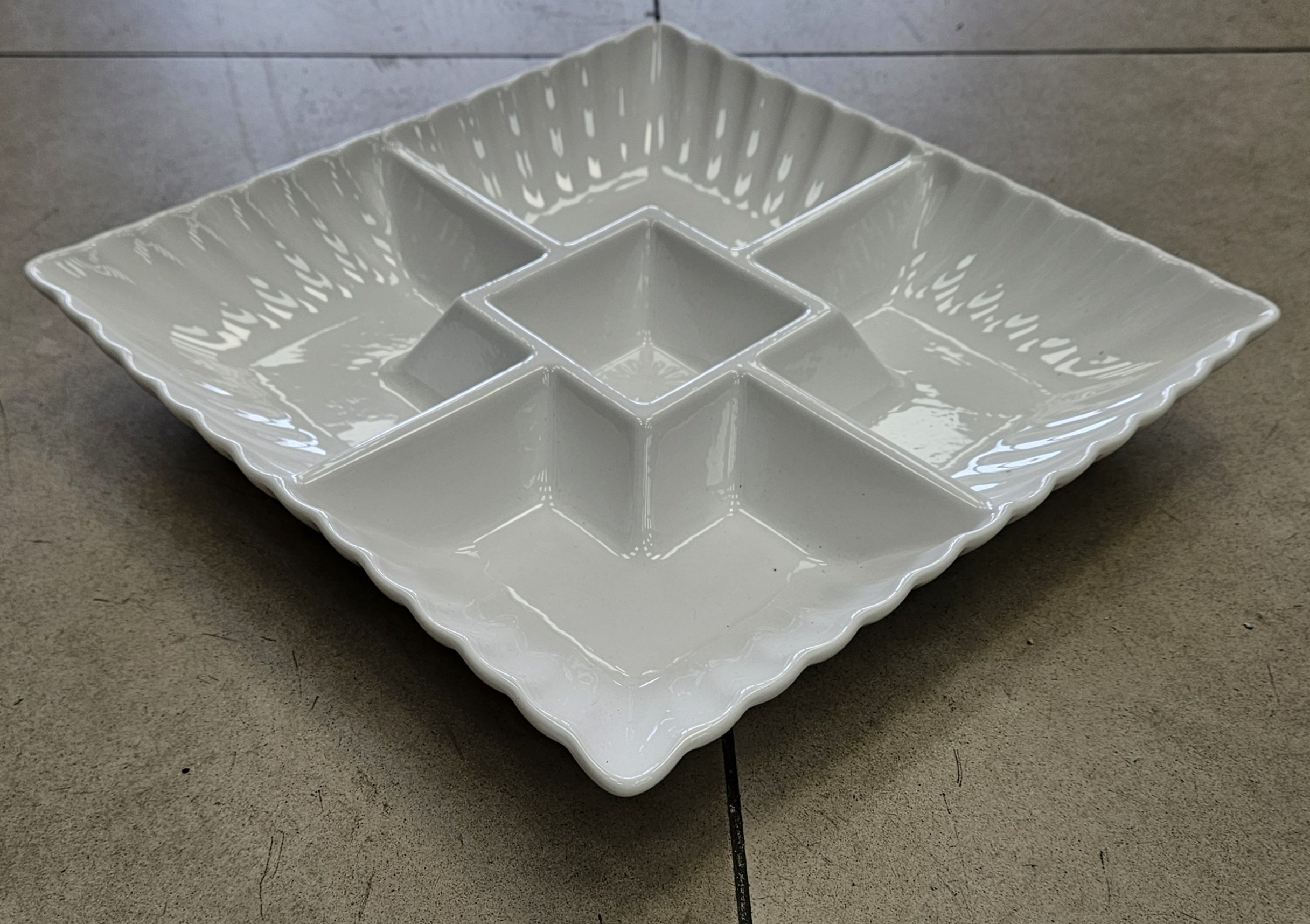 Plat de présentation en porcelaine - YS-T09