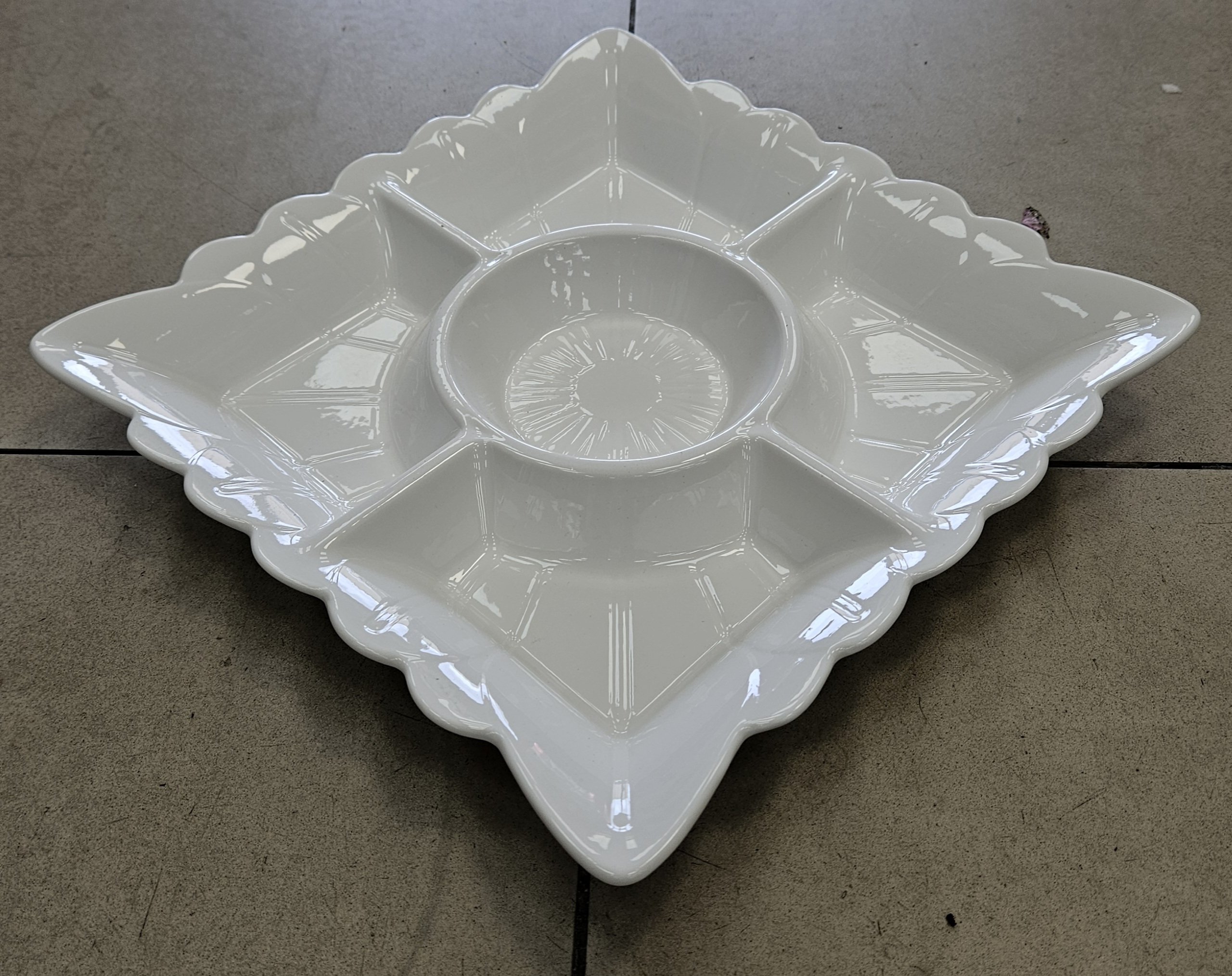 Plat de présentation en porcelaine - YS-T10