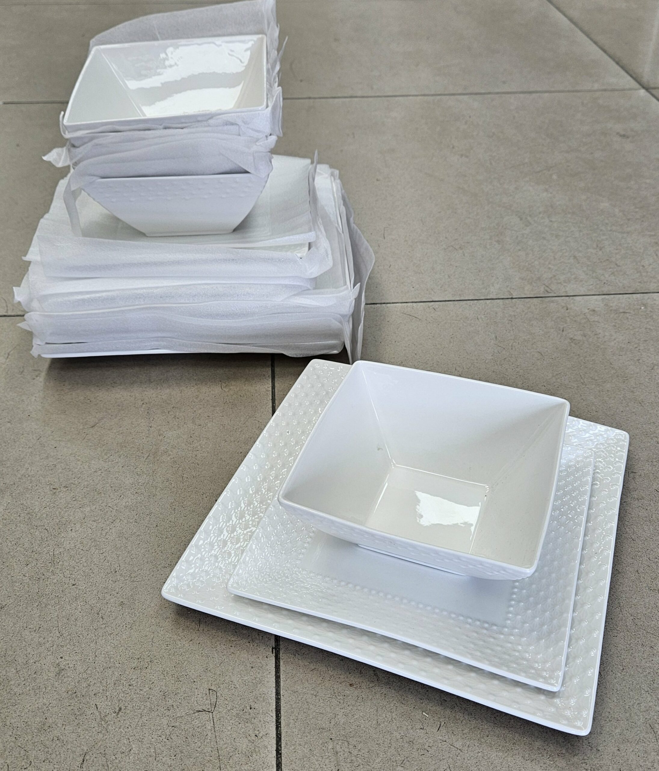 Service de table carré en porcelaine 18pcs - BLANC - YS-T35