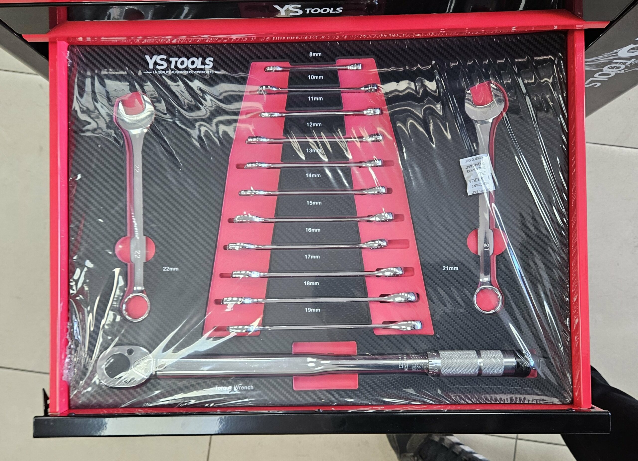 Servante d'atelier 4/6 - 206 outils